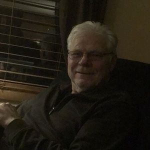 Meet your Posher, Dennis